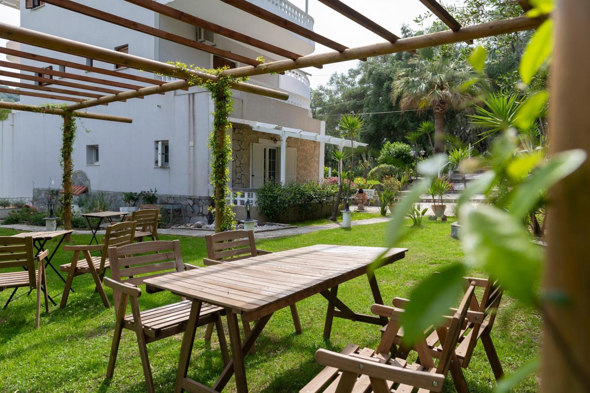 Aparthotel Golden Sun Parga Exteriér fotografie